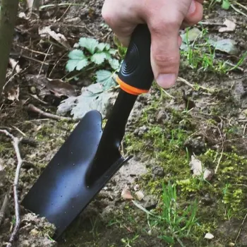 Комплект за засаждане: субстрат Bio Plantella Start, подложка, табелки + подарък лопатка
